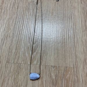 Kendra Scott necklace